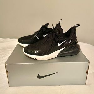 Nike Air Max 270 Women’s 6.5